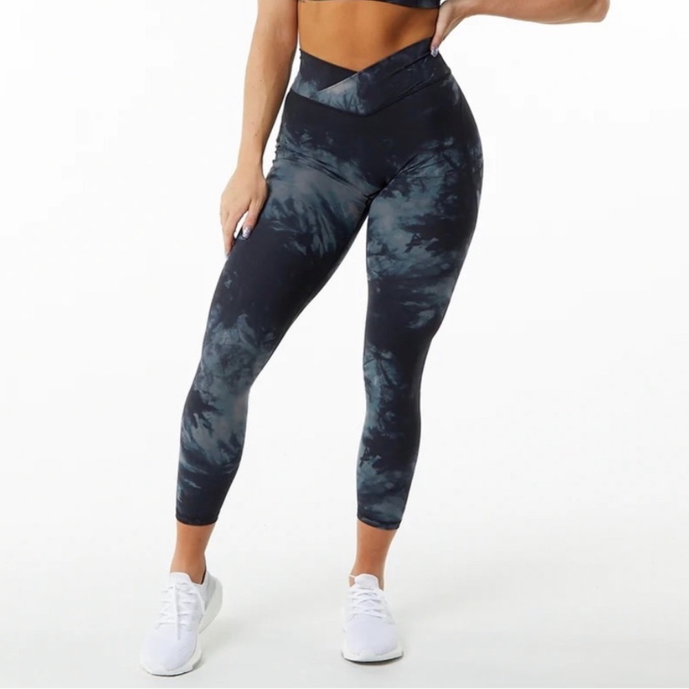 Alphalete leggings